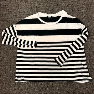 Topshop Monochrome Striped Top Womens size 6 lightweight L/S